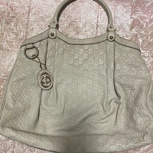 Authentic Gucci Embossed Logo Leather Sukey Tote Bag Purse Handbag